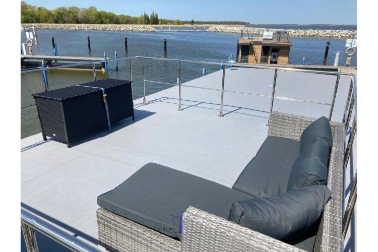 Hausboot Fjord Vela Mit Biosauna In Μπαρθ Εξωτερικό φωτογραφία